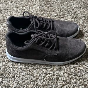 Travis Mathew CuaterStylish Brown Suede Comfort Sneakers for Men Size 11